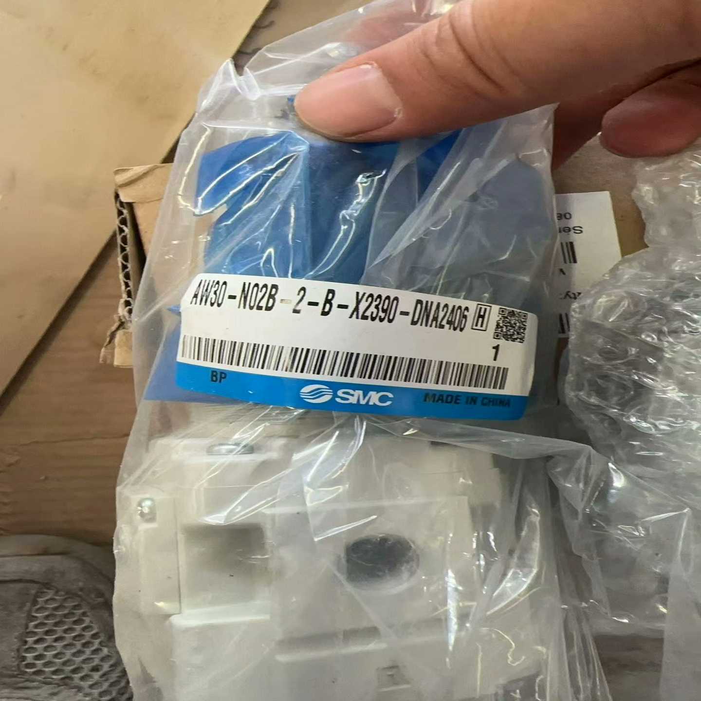 SMCAW30-N02B-2-B-X2390-DNA24