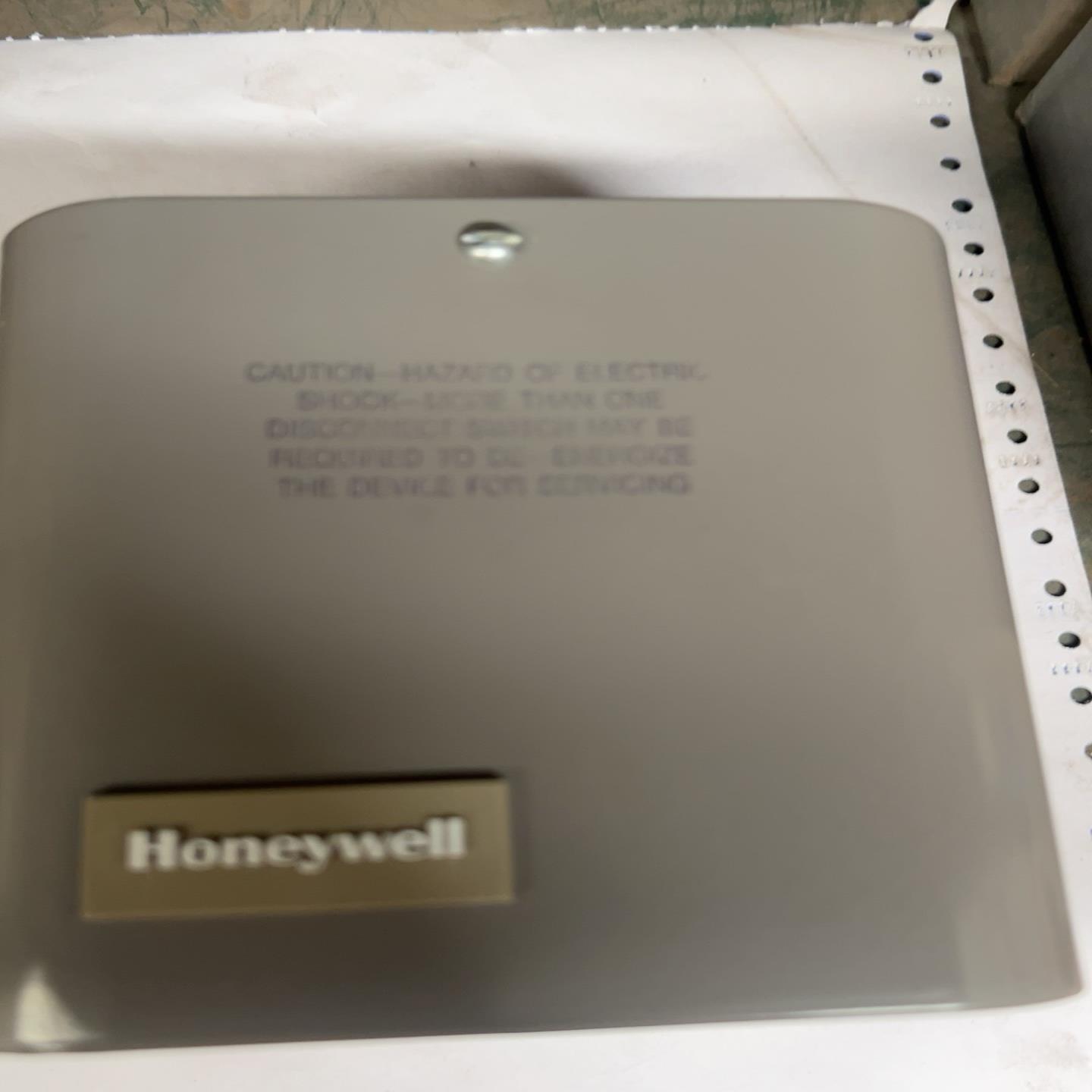 【请询价】美国霍尼韦尔控制器型号HP973A成色如图设备上有电S