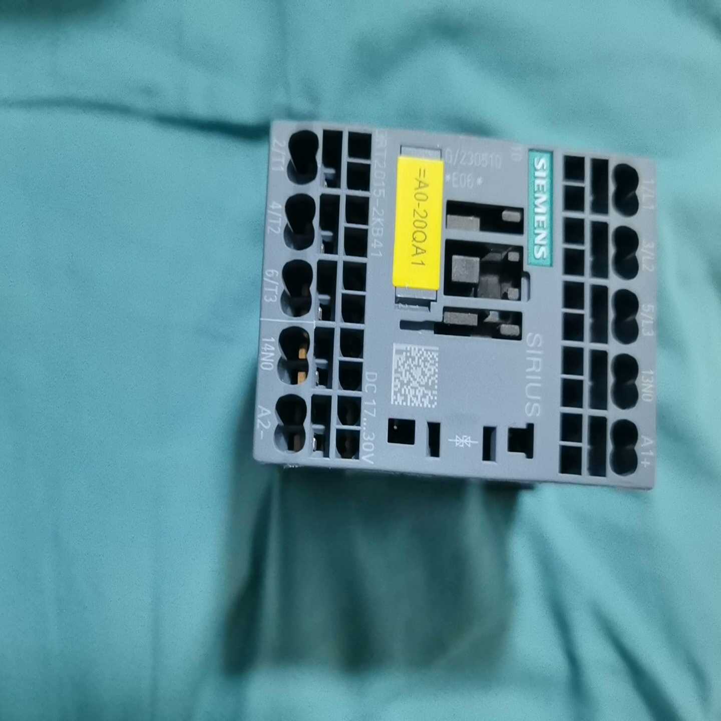 3RT2015-2KB41接触器未使用过询价