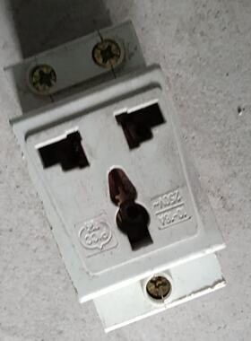 议价Ac30 Modular ThreeHole Socket 1016A Specification 250V V