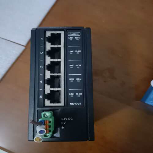 Keyence   NE-Q05 以太网交换机如图成色 功能~询价
