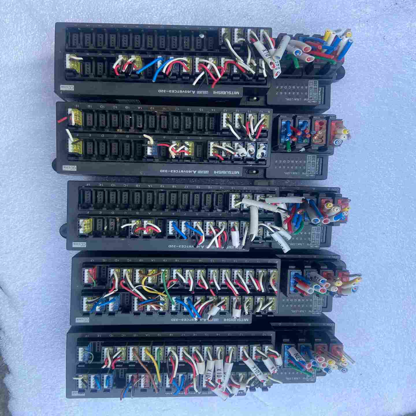 三菱接线模块aj65vbtce3-32d-议价