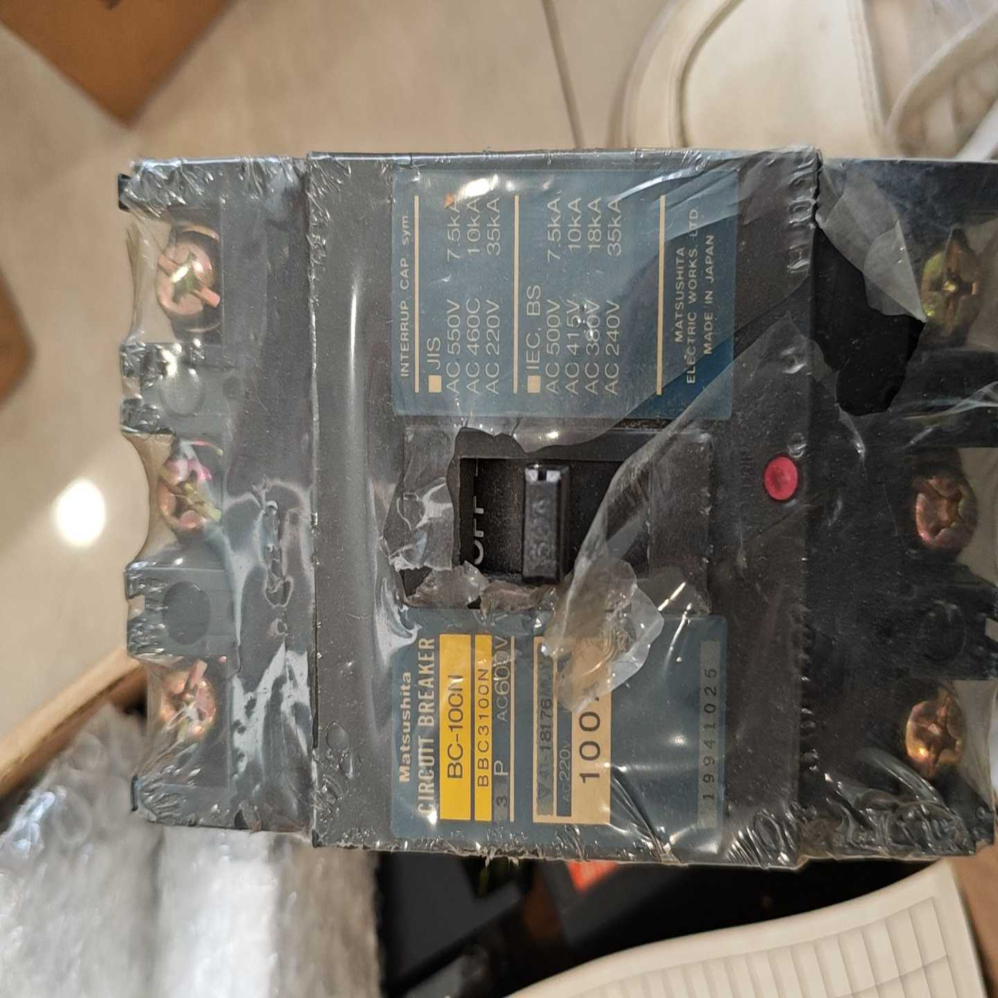 松下断路器BC-10CN，3P100A规格，AC600V，--议价商品