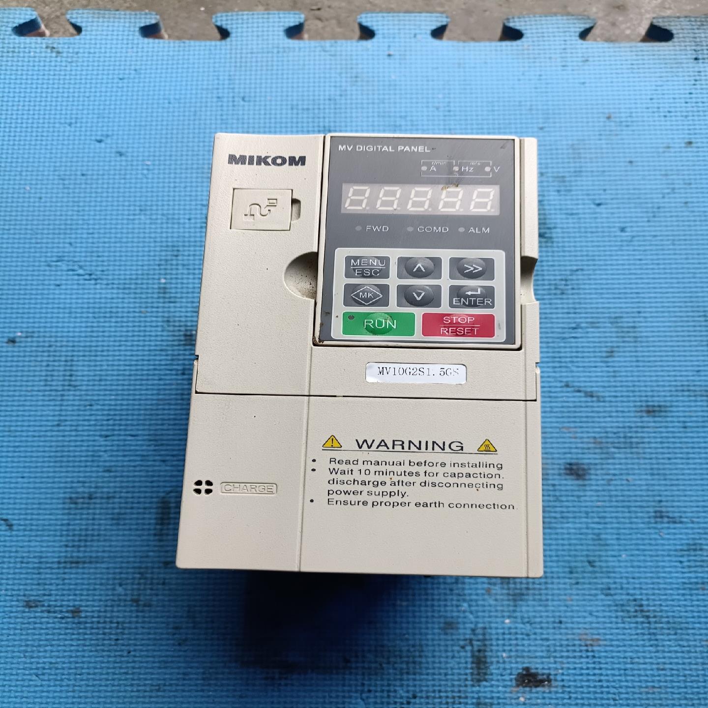 麦科变频器1、5KW刚拆机成色如图完好无损--议价商品