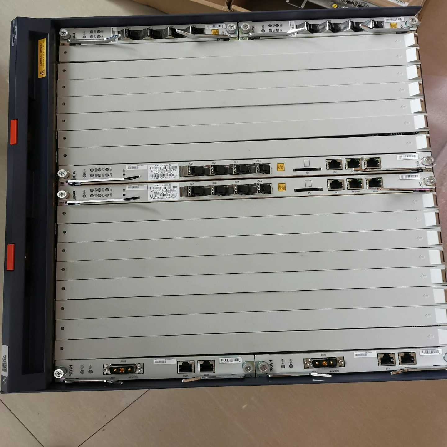 中兴C300SCXNHUVQ三双万兆机框GTGH--议价商品