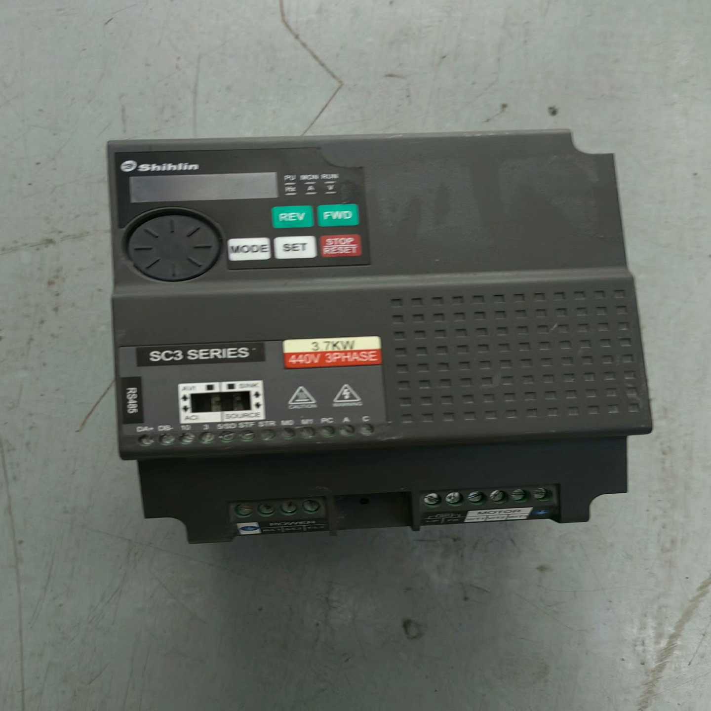 士林变频器SC3-043-3.7K 3.7KW380V功（佳毅工控）