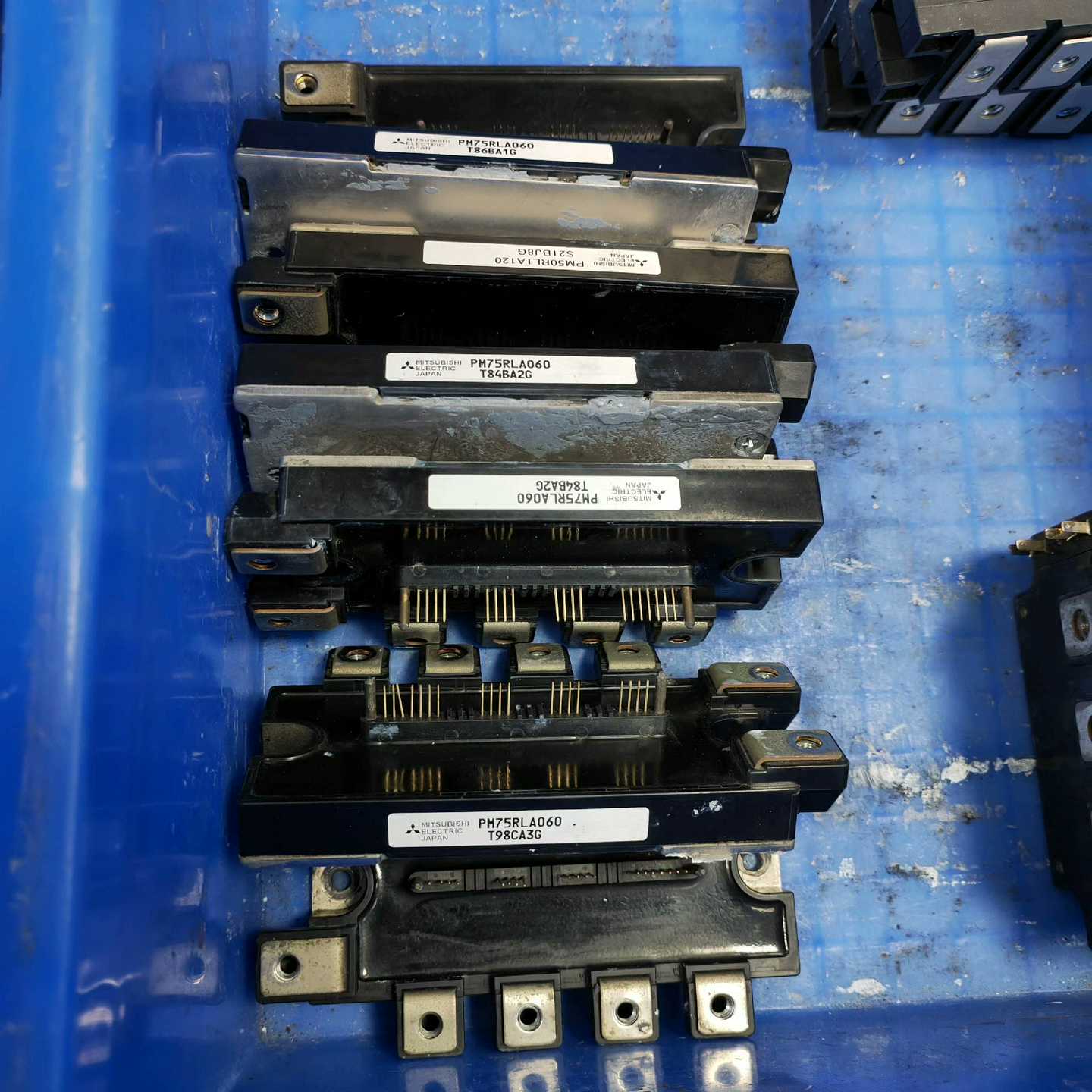 （请询价）PM50RLA060；PM50RL1A060；PM75RLA