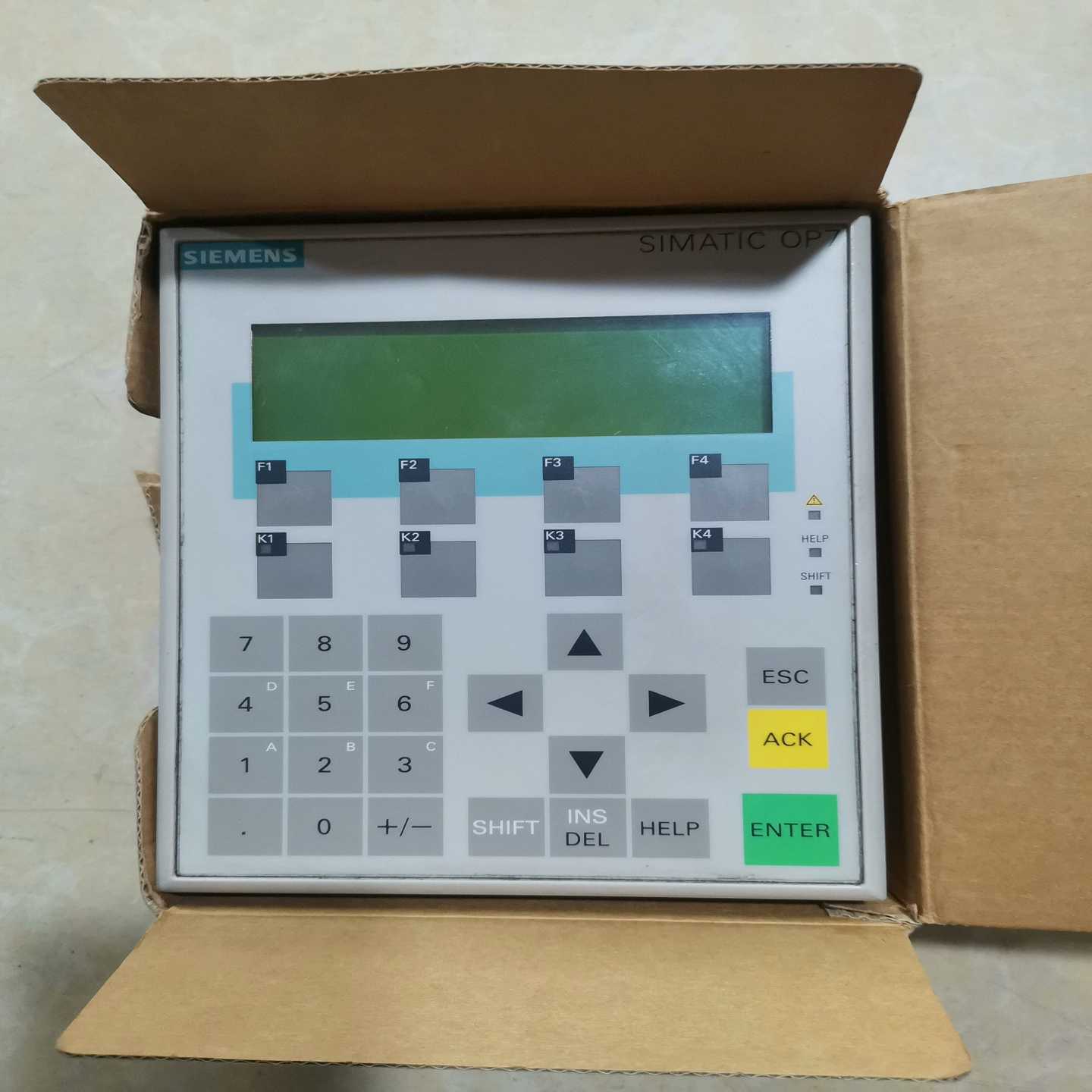 询价6AV3 607-1JC00-0AX1西门子触摸屏，如图，需议价