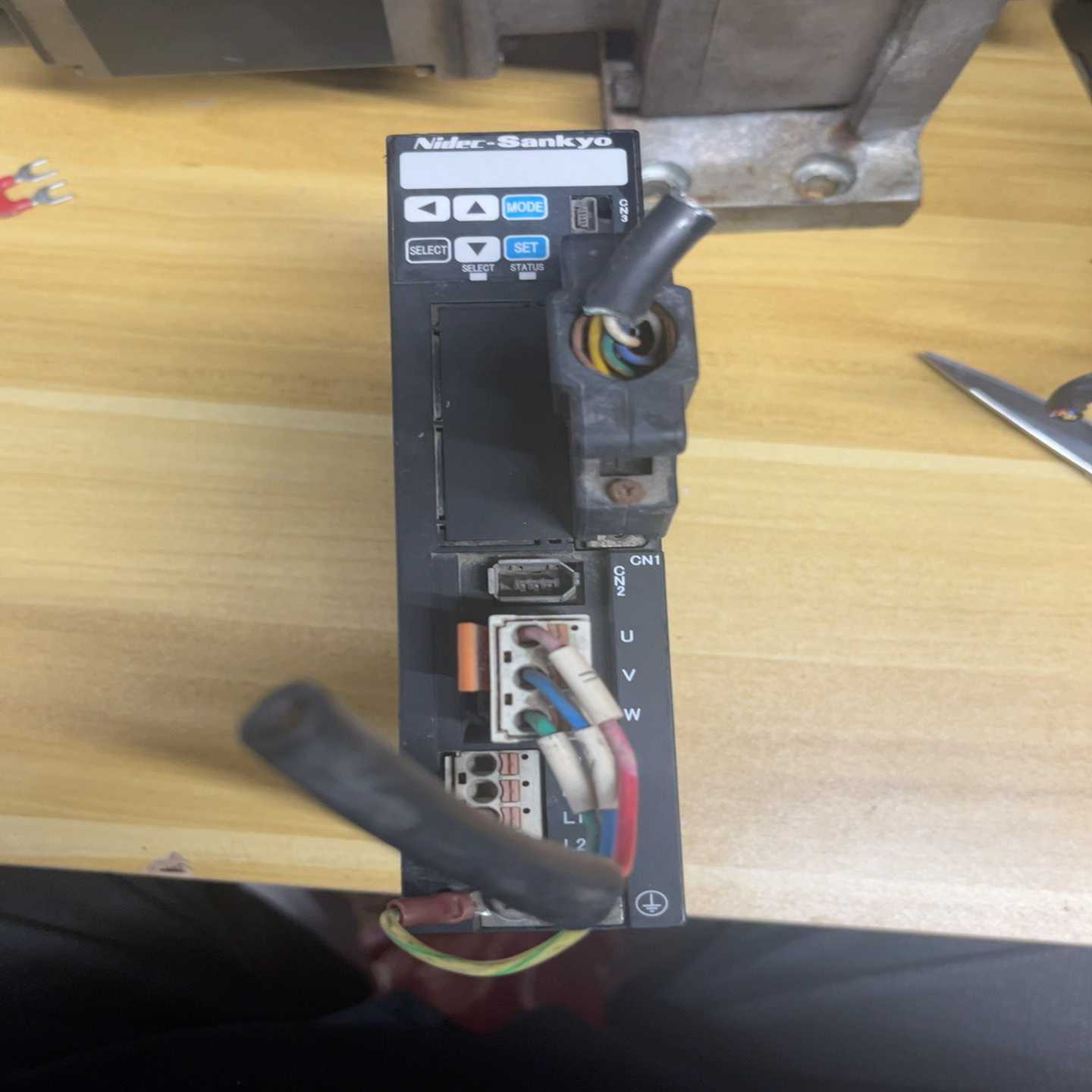 DA22401三协伺服驱动器400W--议价商品