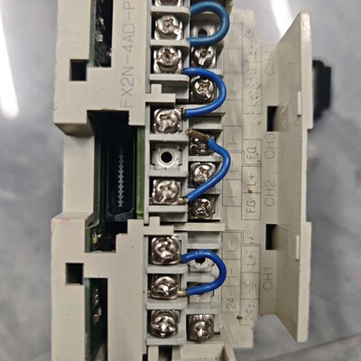 询价-FX2N4ADPT成色如图