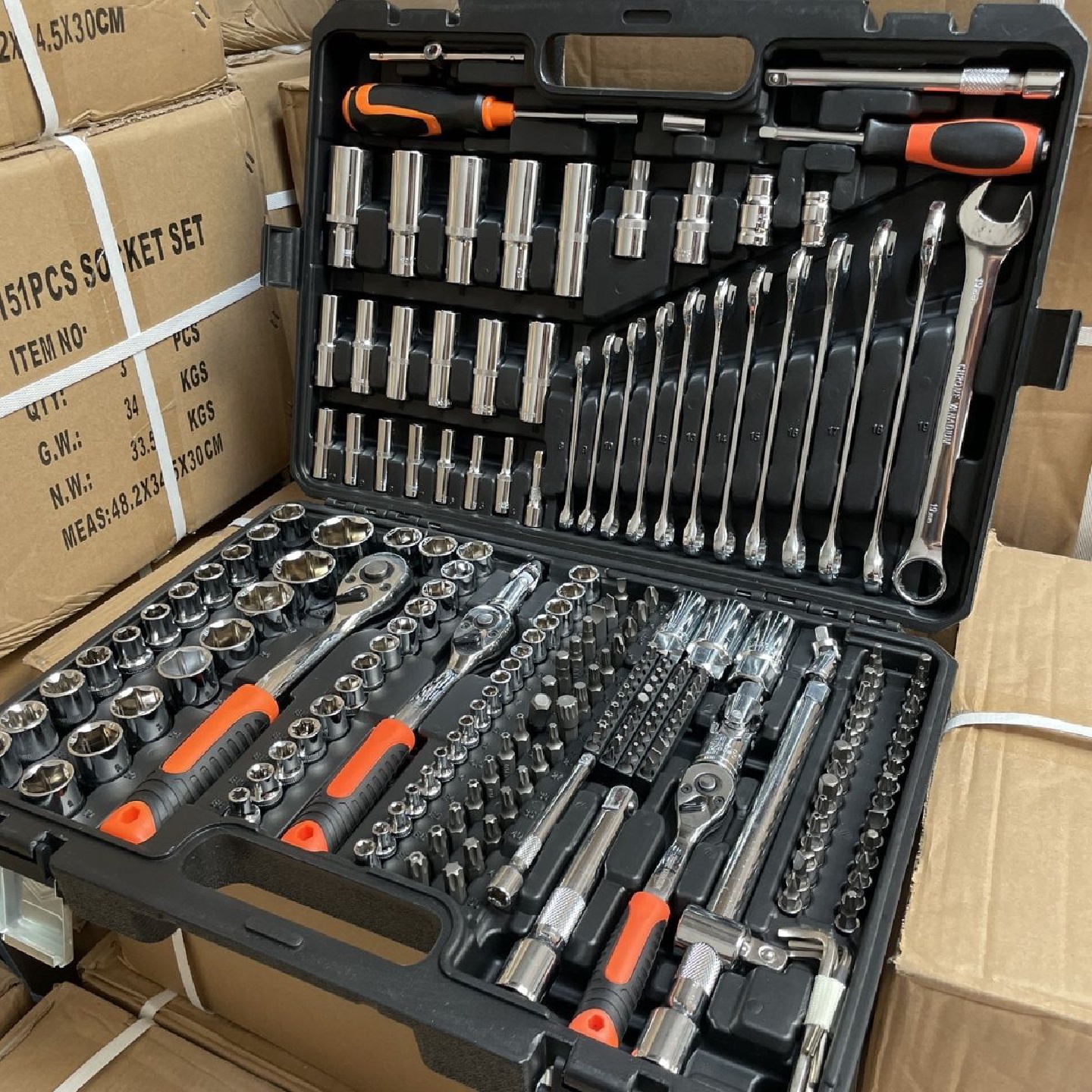 汽修套装多功能套筒扳手套装组合套管棘轮板手修车五金工具