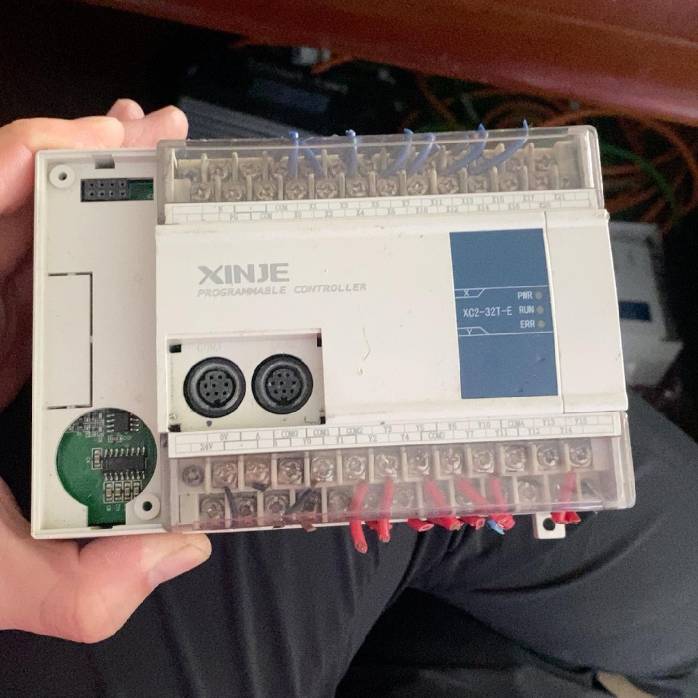 信捷XC2-32T-E 1只成色如图已测试过正常