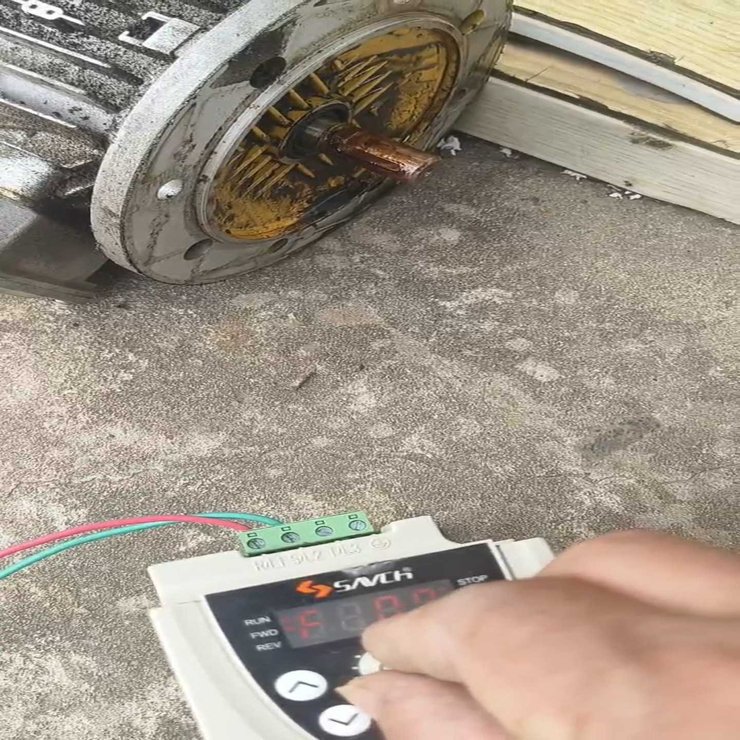 SAVCH/三基S800变频器0.4kw 单相220V~询价