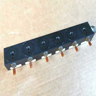 Clippard六位电磁阀汇流板一个询价