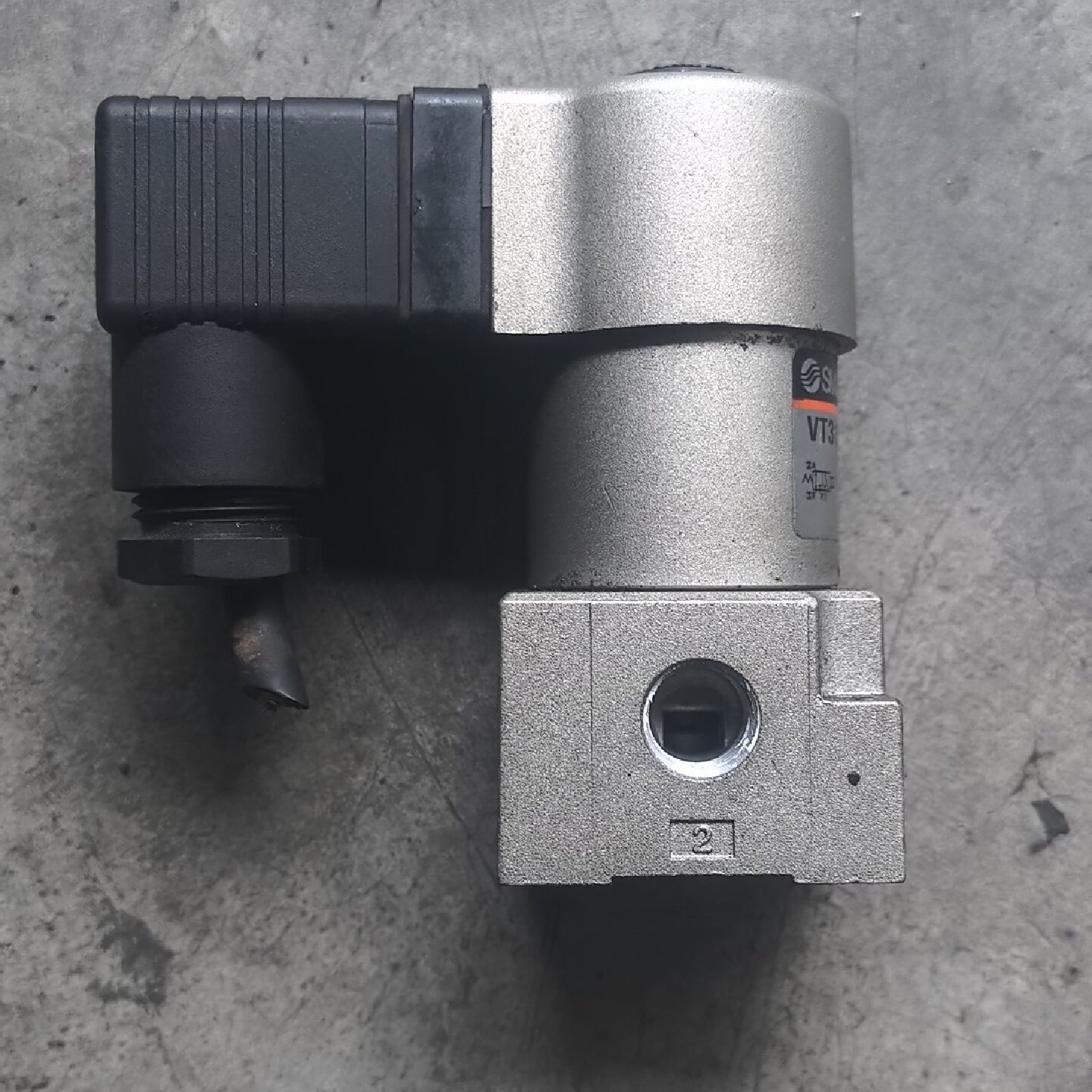 SMC原装电磁阀，型号VT315-025D，DC24V，适用--议价商品
