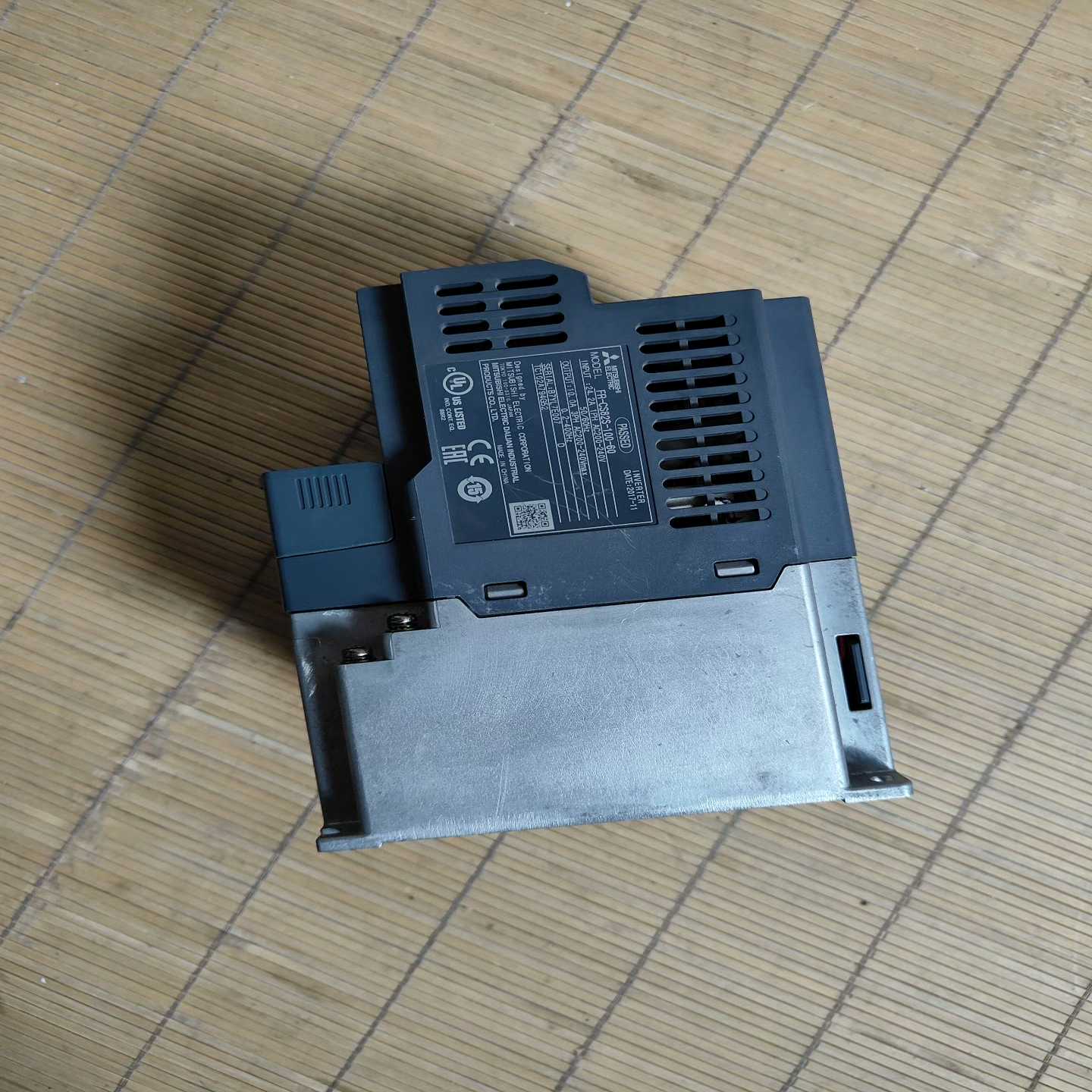 （请询价）三菱变频器2.2kw单相输入FR-CS82S-100-60，