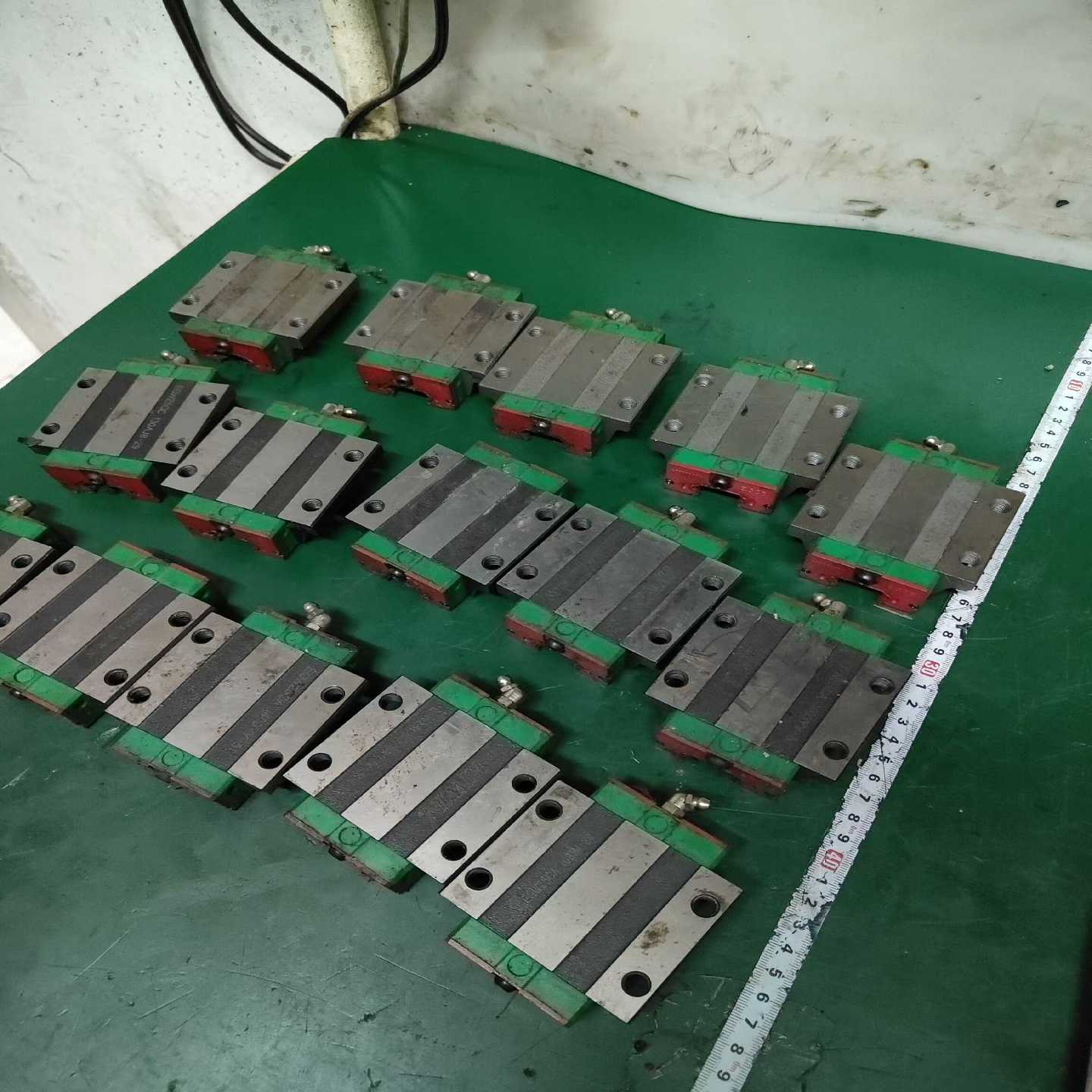 询价381.上银EGH25CC滑块15个价