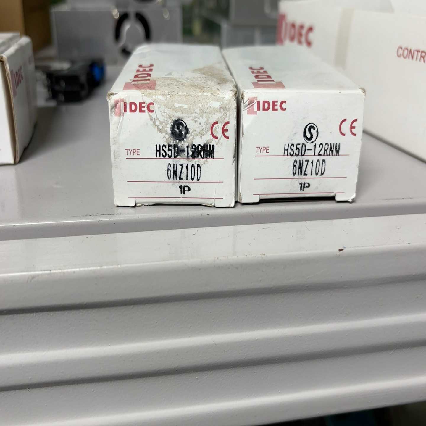 【议价】和泉安全门开关HS5D-12RNM，包装盒破损适用