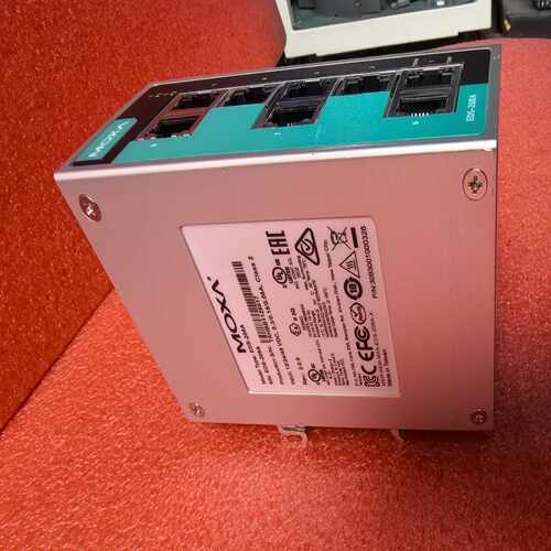 磨莎工业以太网交换机EDS－208A九九成新实物拍摄