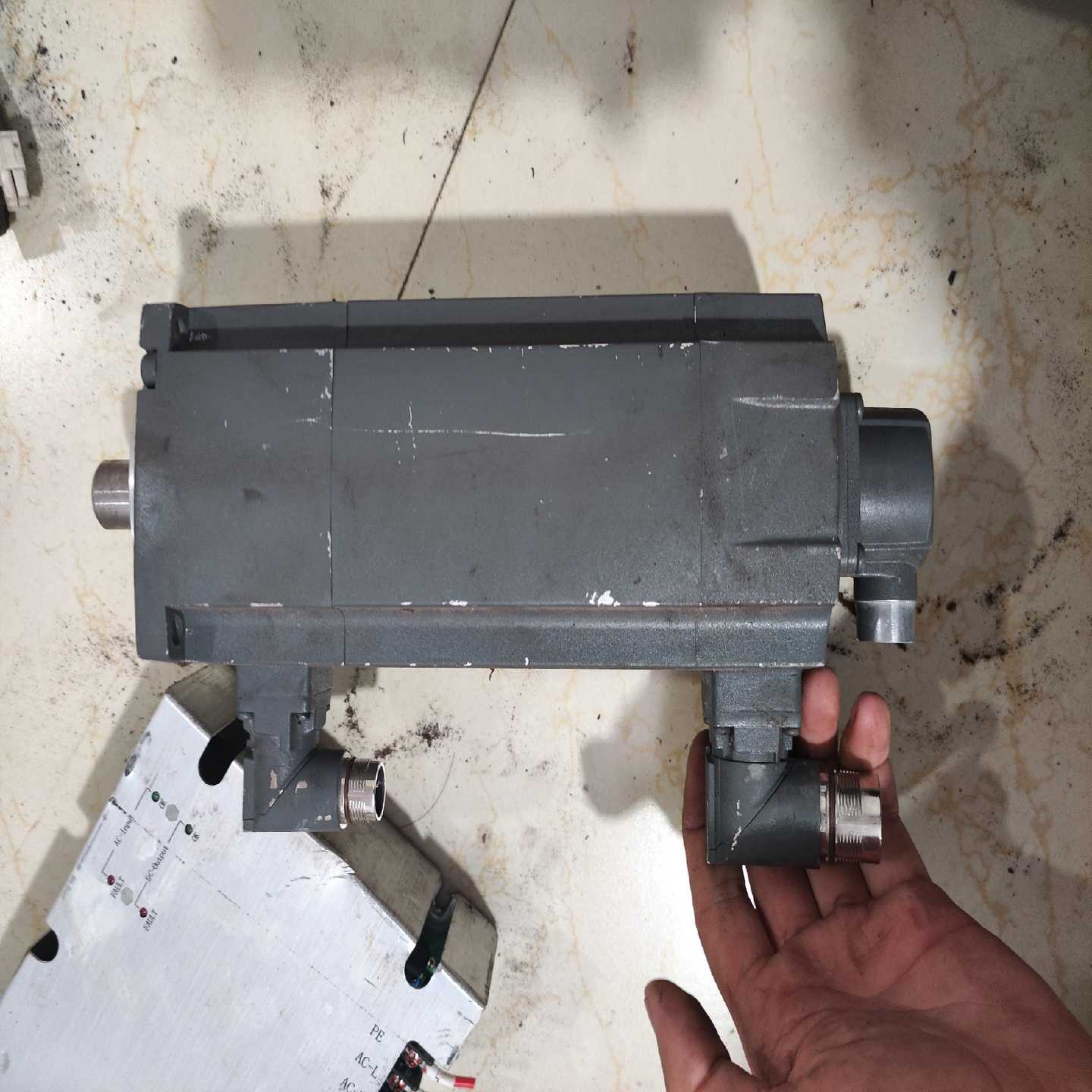 议价1L6044-161－2L1服，一台正常