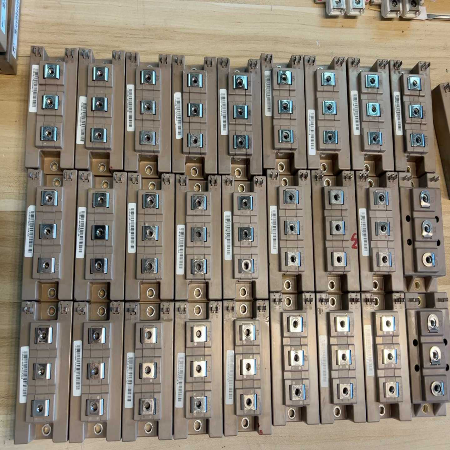 模块2MBI150VB-120-50和MBI200VB-12~询价