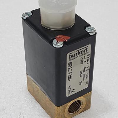 Vanne  Solnode Burkert 00124306 0330 C 3.0 NBR MS 32 Voies 2
