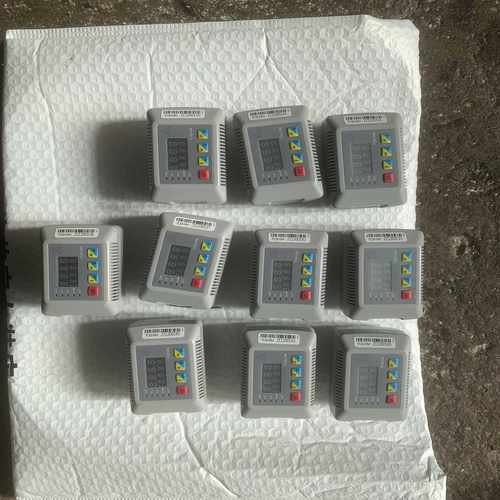 咨询-电热套控制器、TC32－DM、10台成色如图功能：180