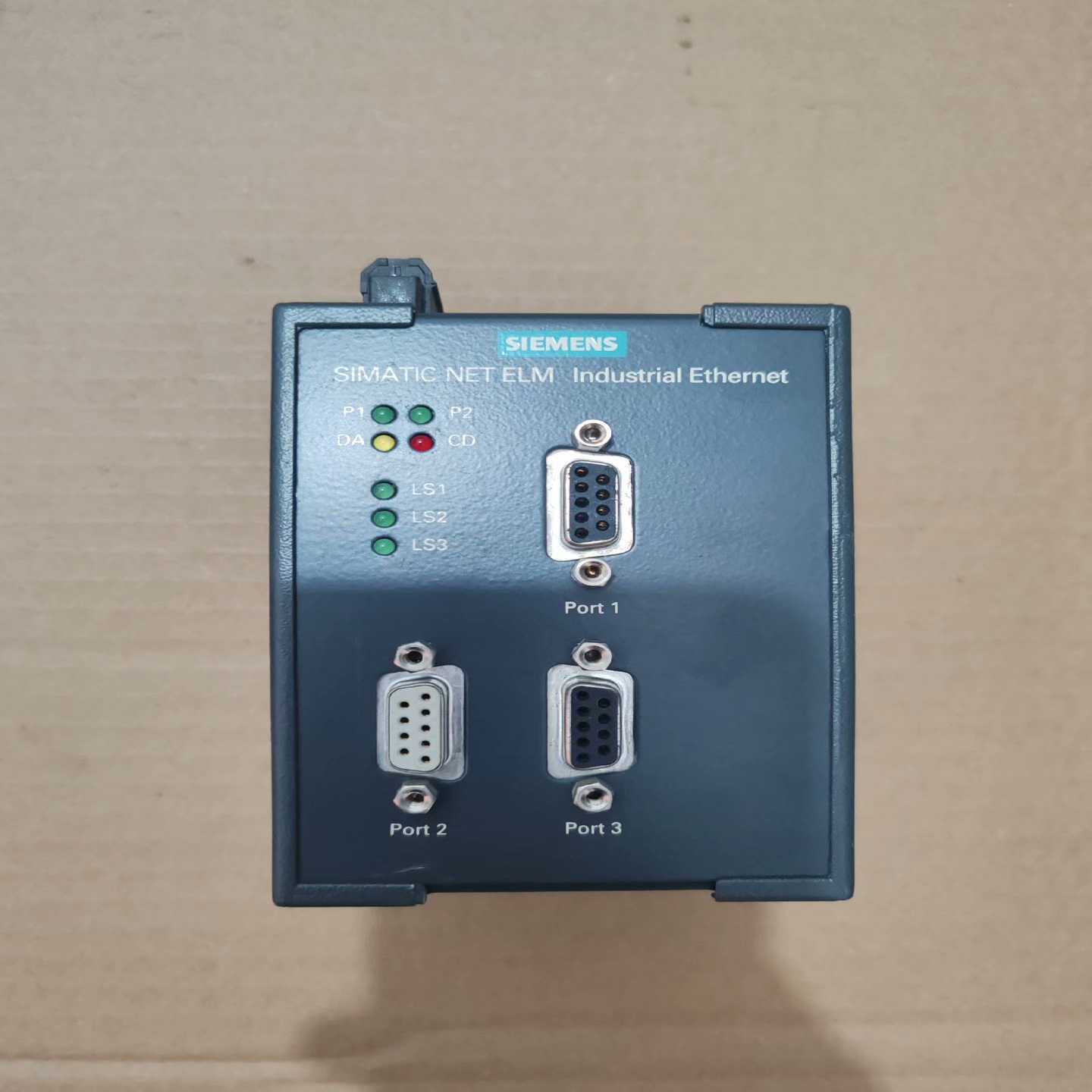 交换机6GK1102-5AA00件实物图拍询价