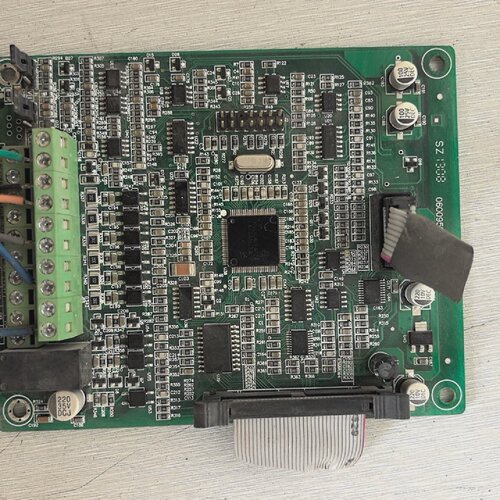 询-众辰H6400A0011K11KW变频器控制板一张功能