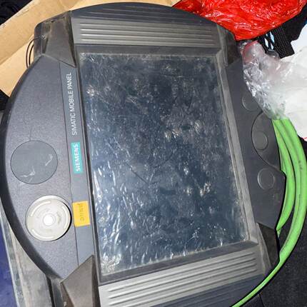 【询价】触摸屏6AV6645-7AB10-0AS0一台