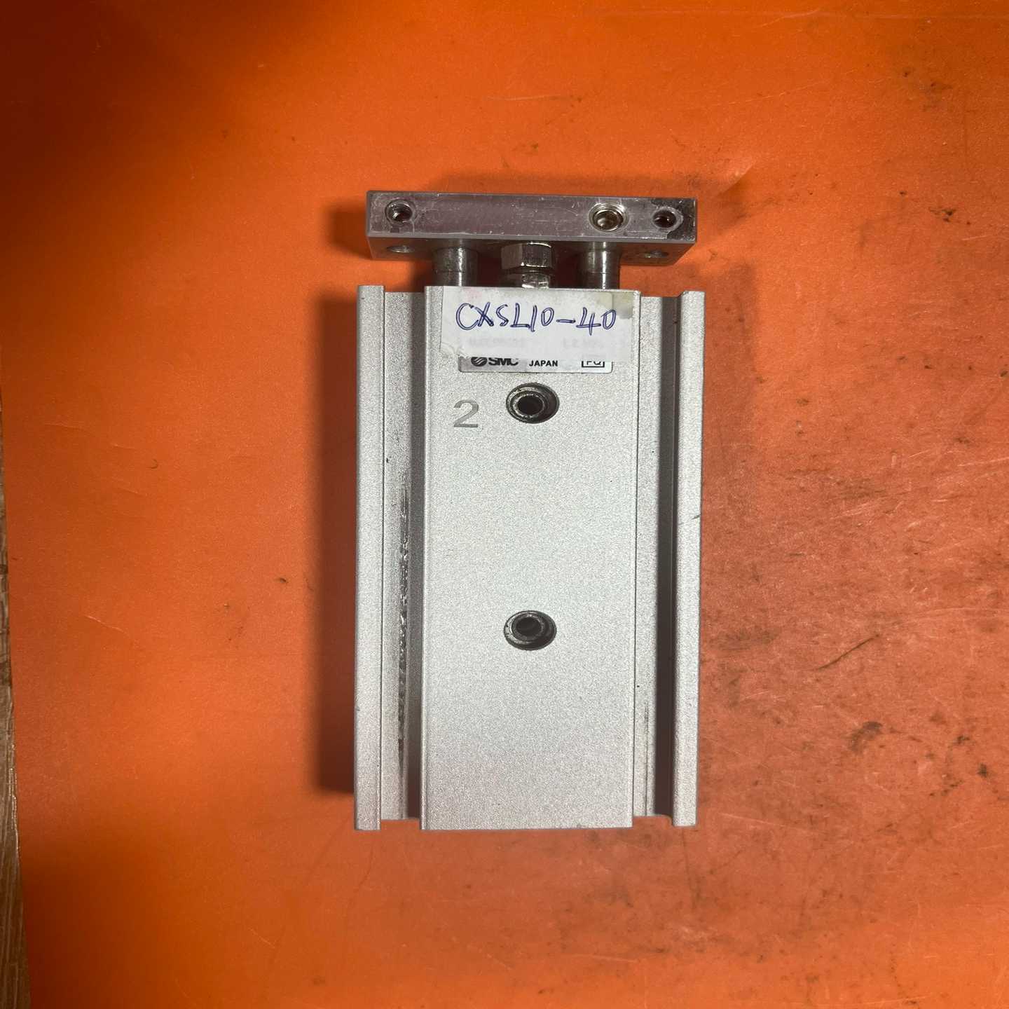SMC气缸CXSL10-40，日本制造，质量可靠。外观良好，--议价商品
