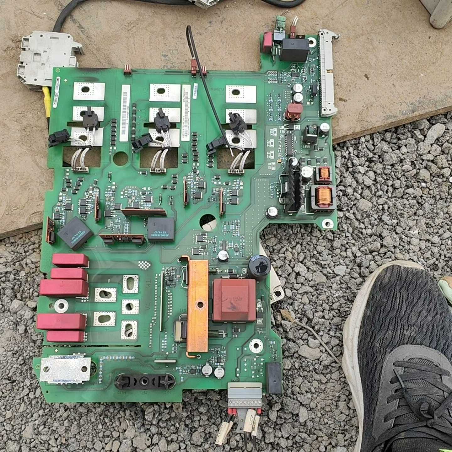 变频器70系22kw电源板驱动板6SE7024-7ED8询价