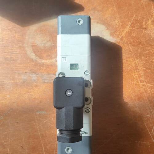 SMC电磁阀VQ76FJGD3NR拆机出售一个需要--议价商品