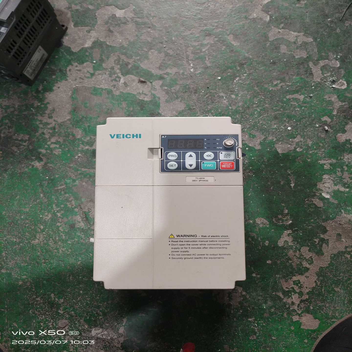 变频器AC80B-T3-004C，4KW，380V实图拍询价