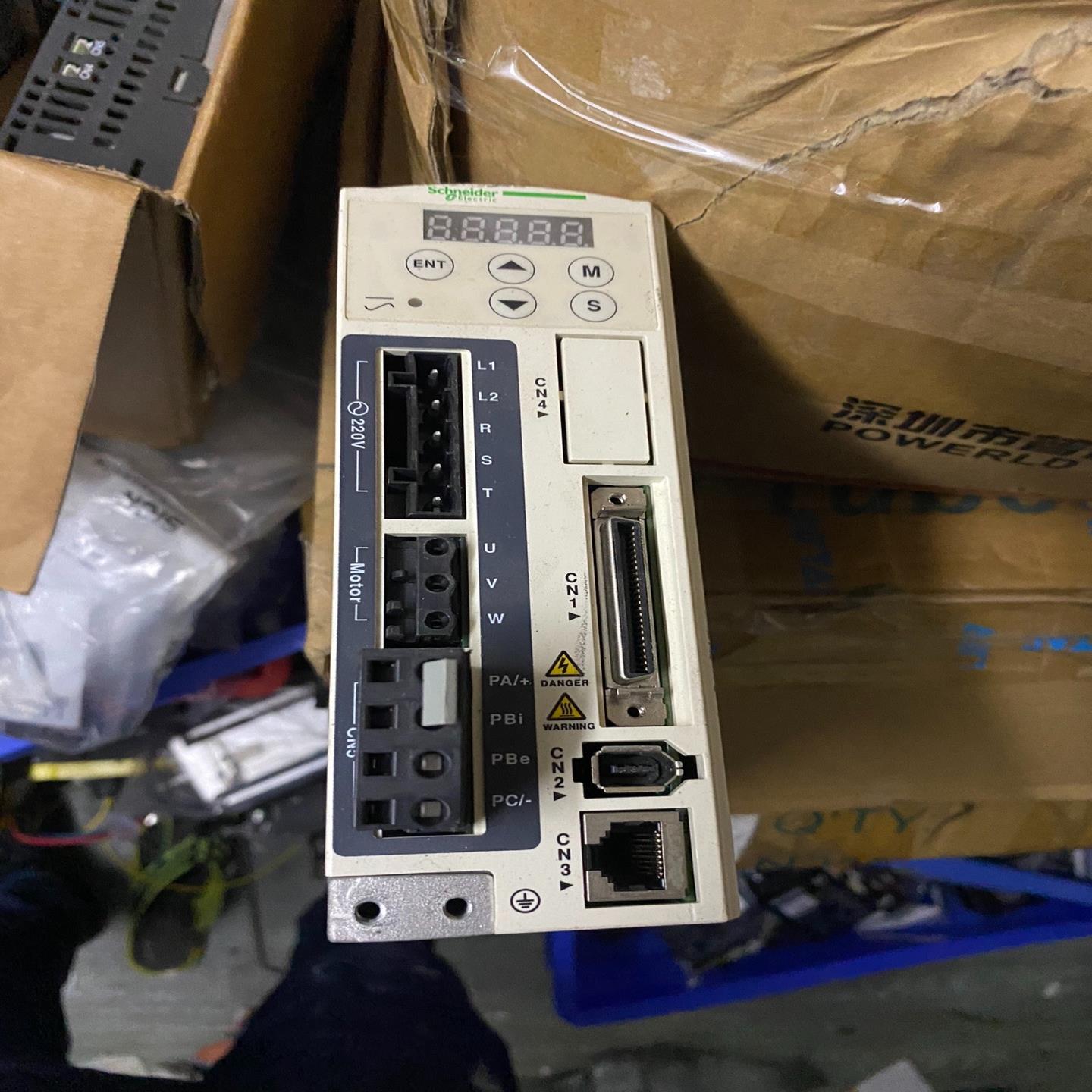 伺服驱动器220 LXM23DU01M3X  拆,议价