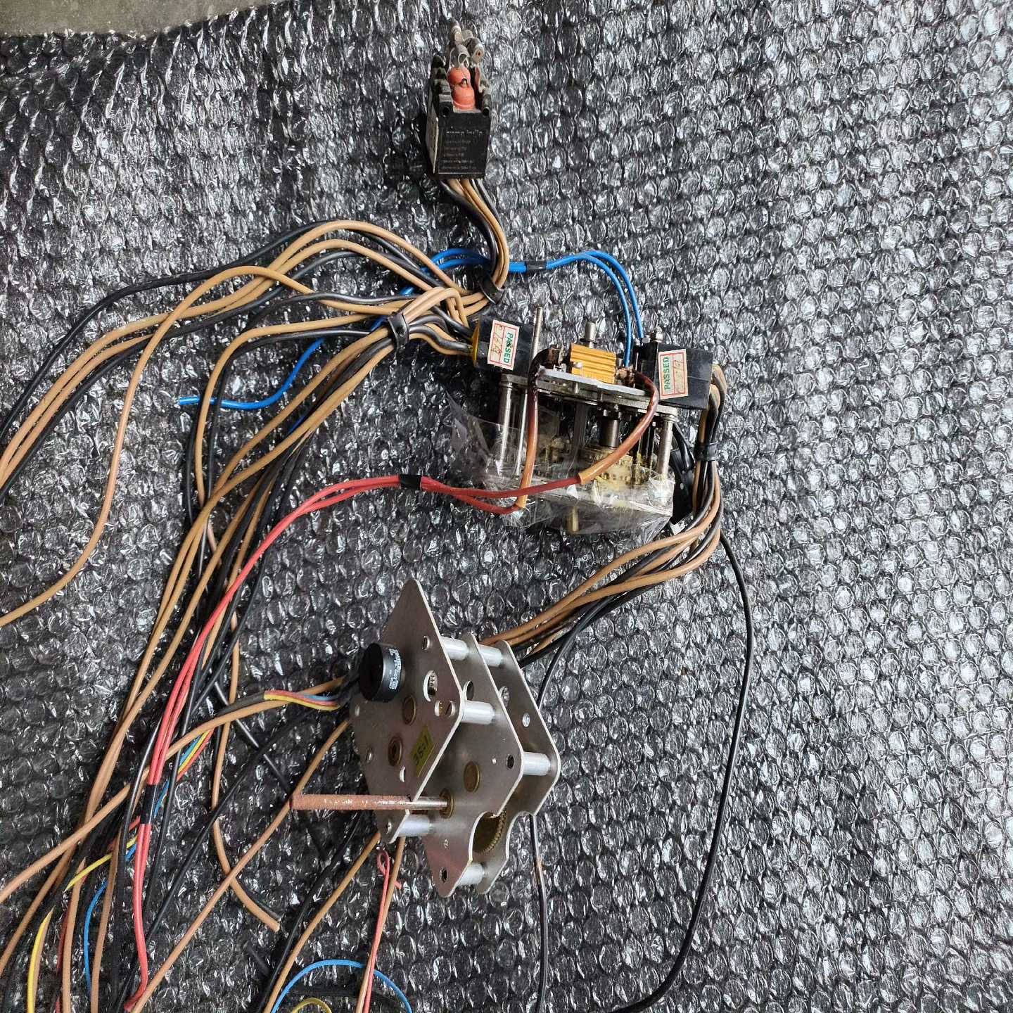 议价拆机奥玛执行器计数器,成色如图实物拍摄,功能完好