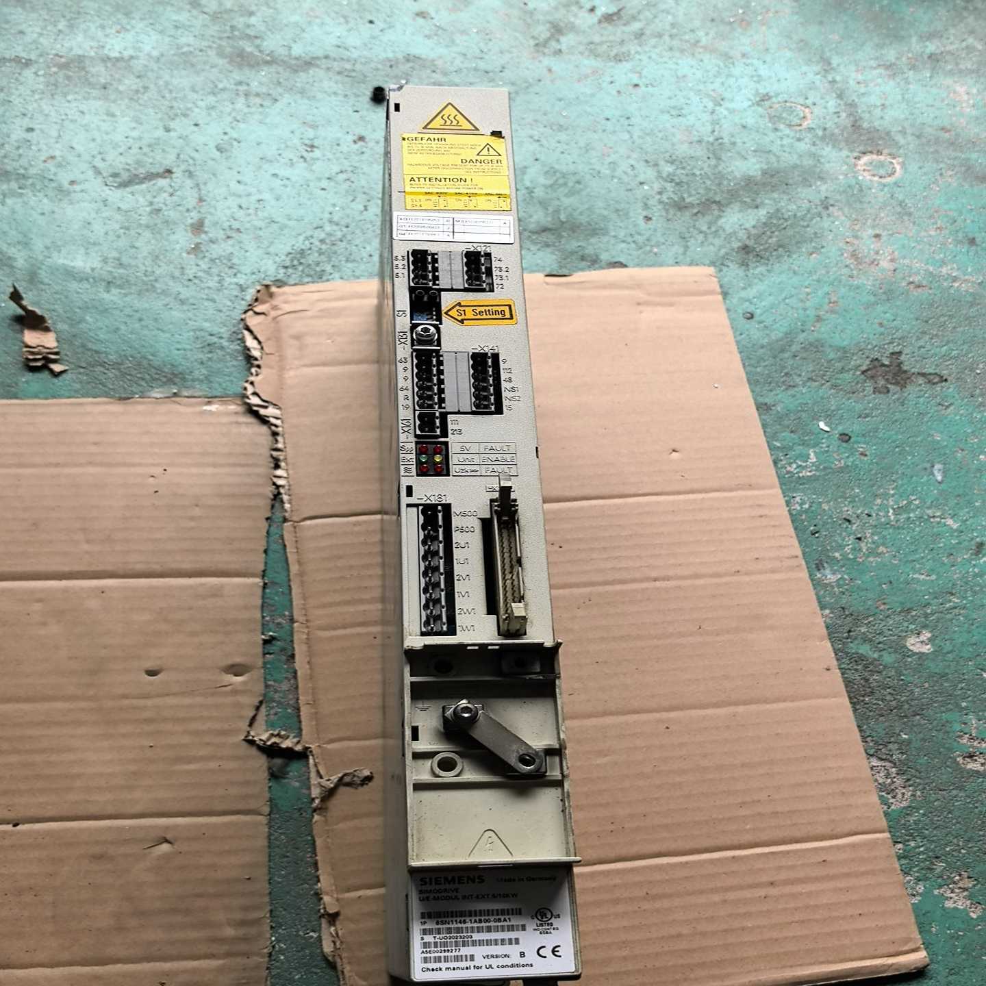 西门子驱动电源6SN1146-1AB00-0BA1原装--议价商品