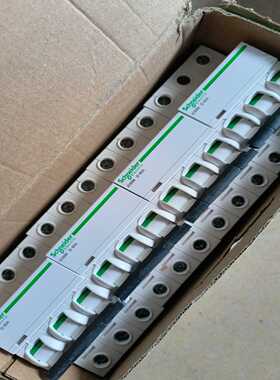 询价施耐德小型断路器A9F75340，iC60ND40A