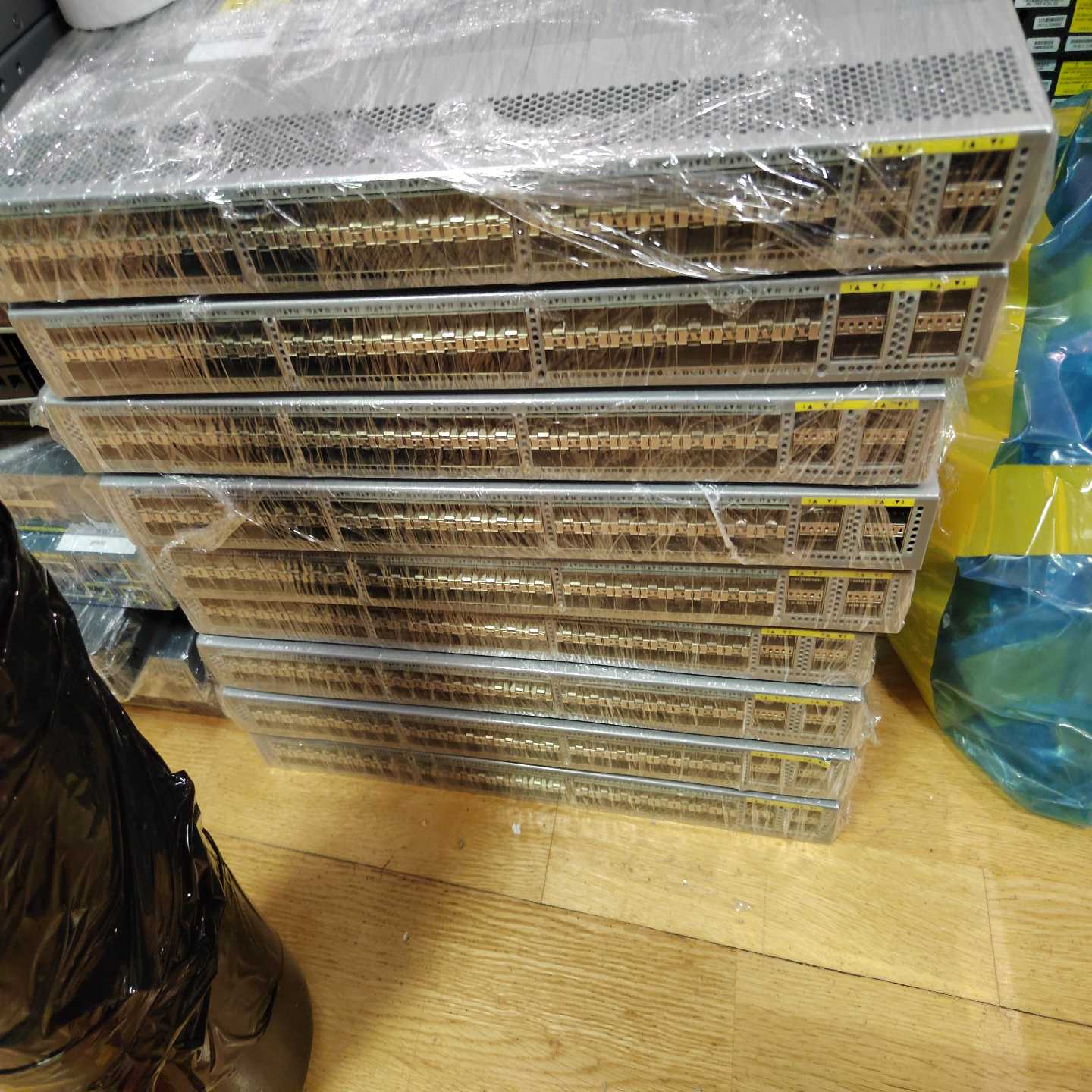 N3K-C3064PQ-10GX到货，带双电，需询价