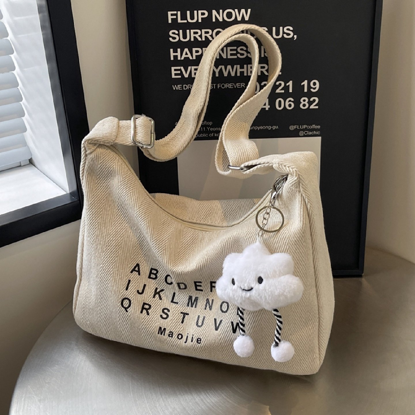 简约大容量帆布包女2025新款秋冬流行单肩包休闲通勤斜挎托特包