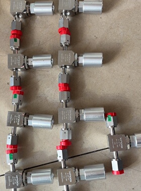 【询价】XINGQI隔膜阀6L-DVC-4FC，实物图拍照。成色如图