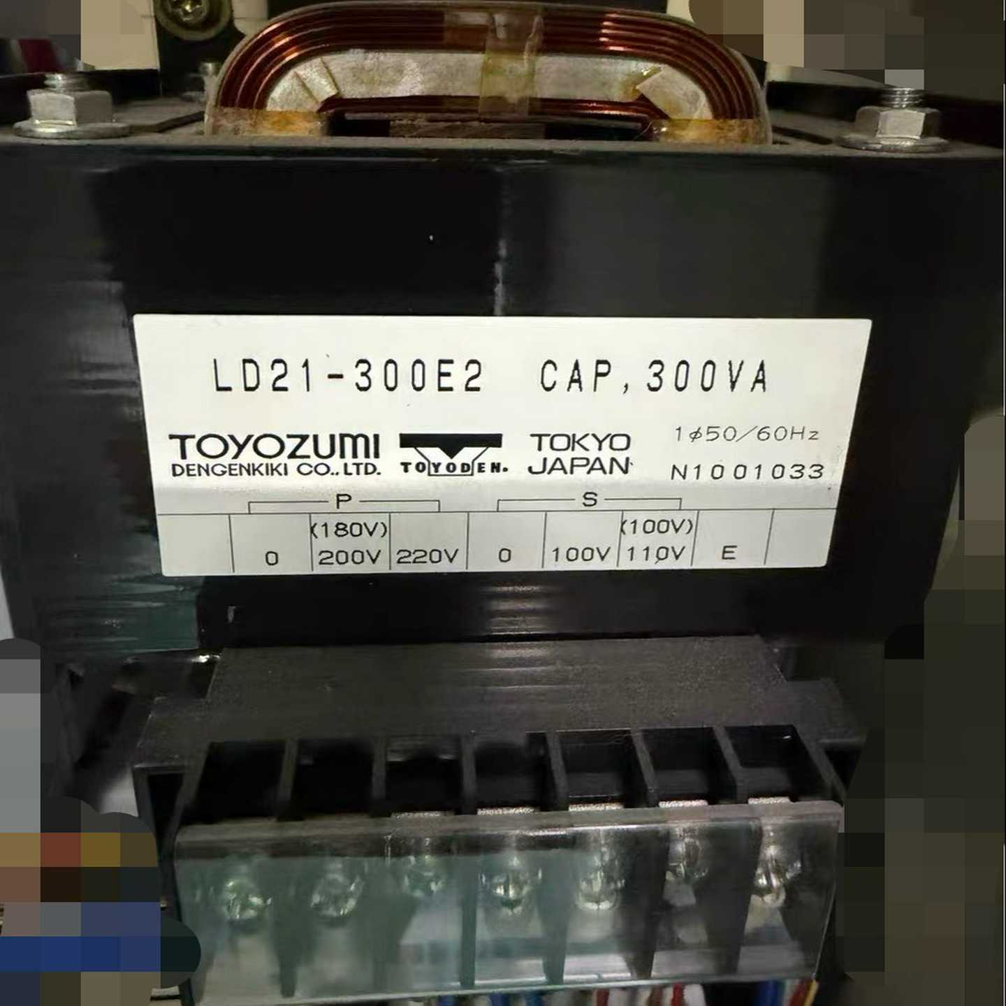 日本丰澄TOYOZUMILD21-300E2隔离变压器，3--议价商品
