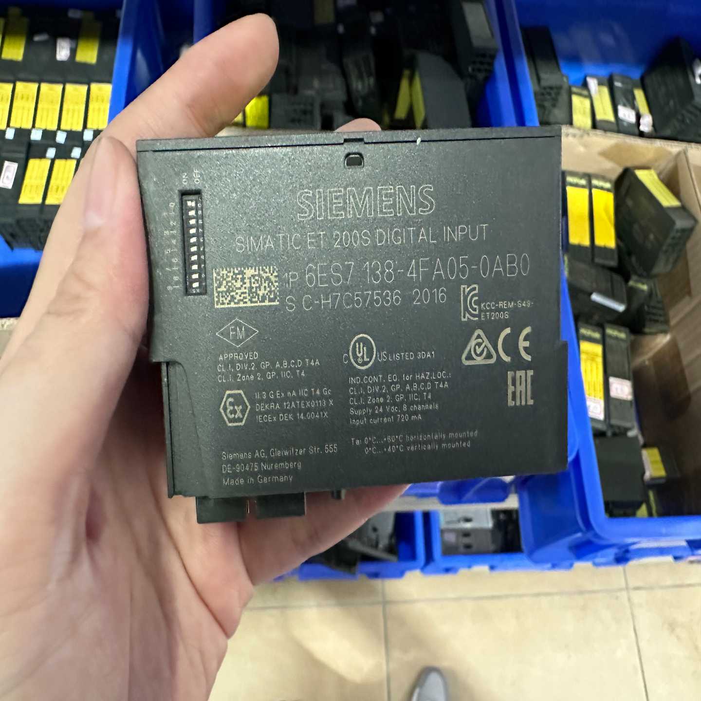 6ES7138-4FA05-0AB0西门子原装裸机99新现--议价商品