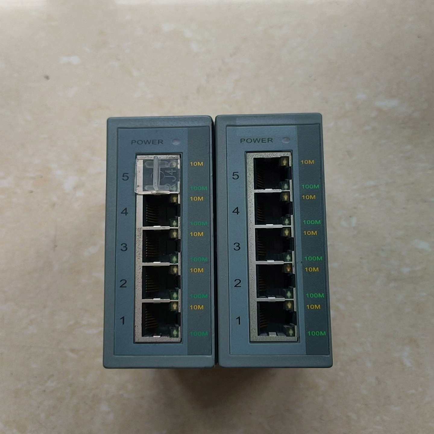 泓格工业以太网交换机NS-20其它元器件