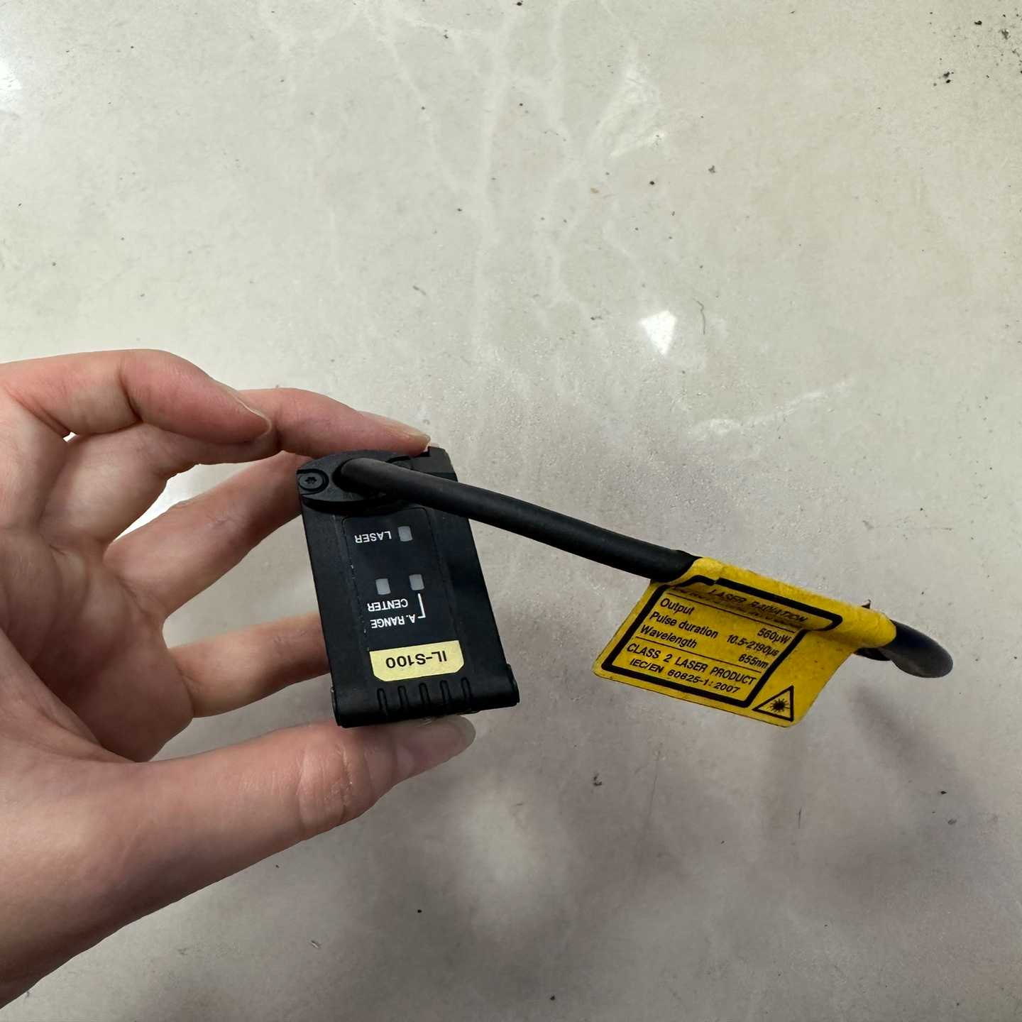 询价基恩士传感器IL-S100，实物图