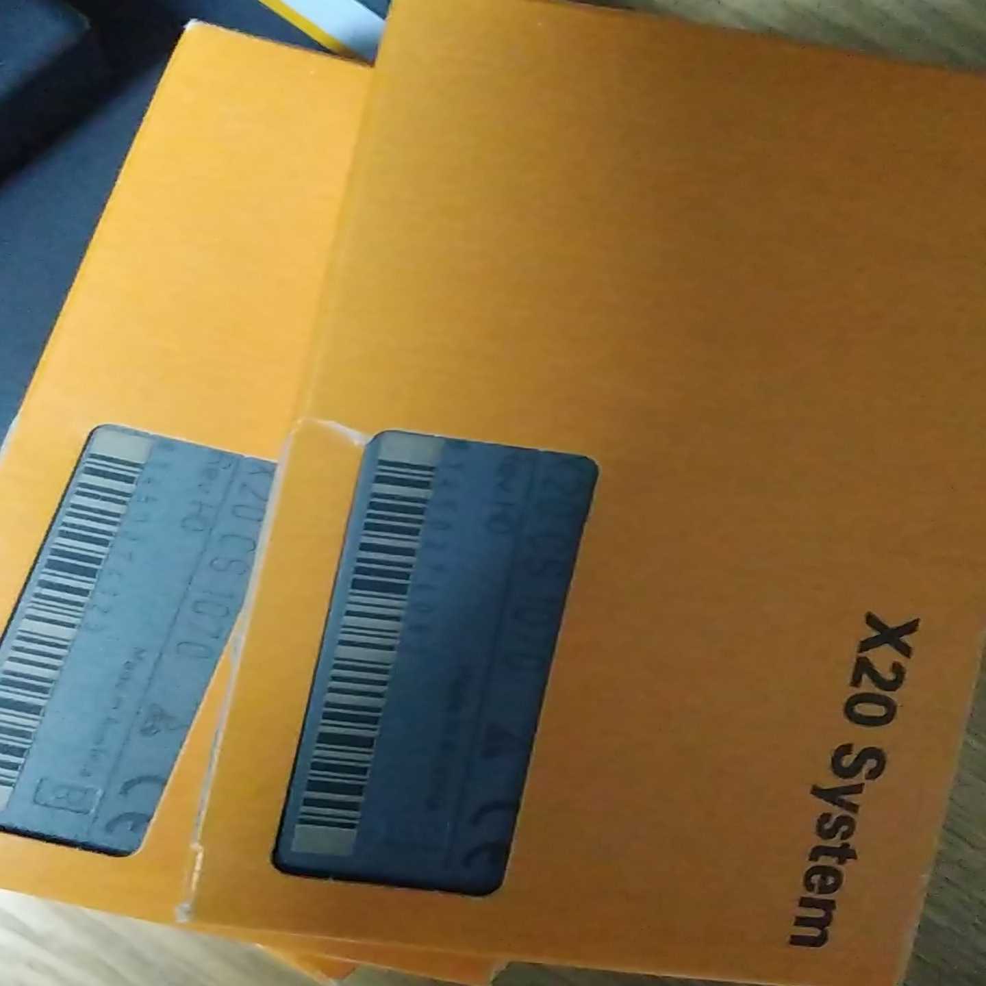 贝加莱X20CS1030，带包装。X20CS1030。X（零零电子）