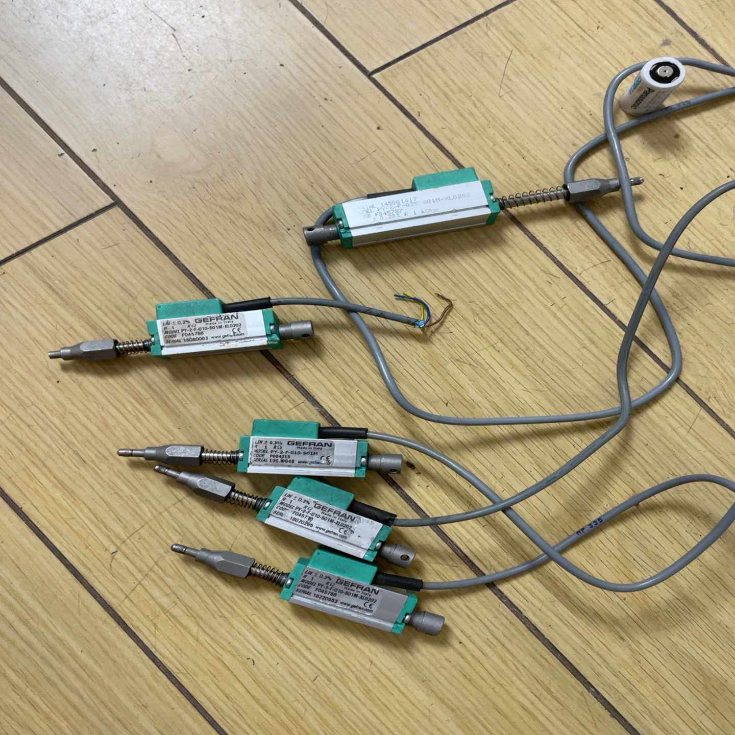 咨询-杰佛伦PY-2-F-010-S01M-xl0202四个