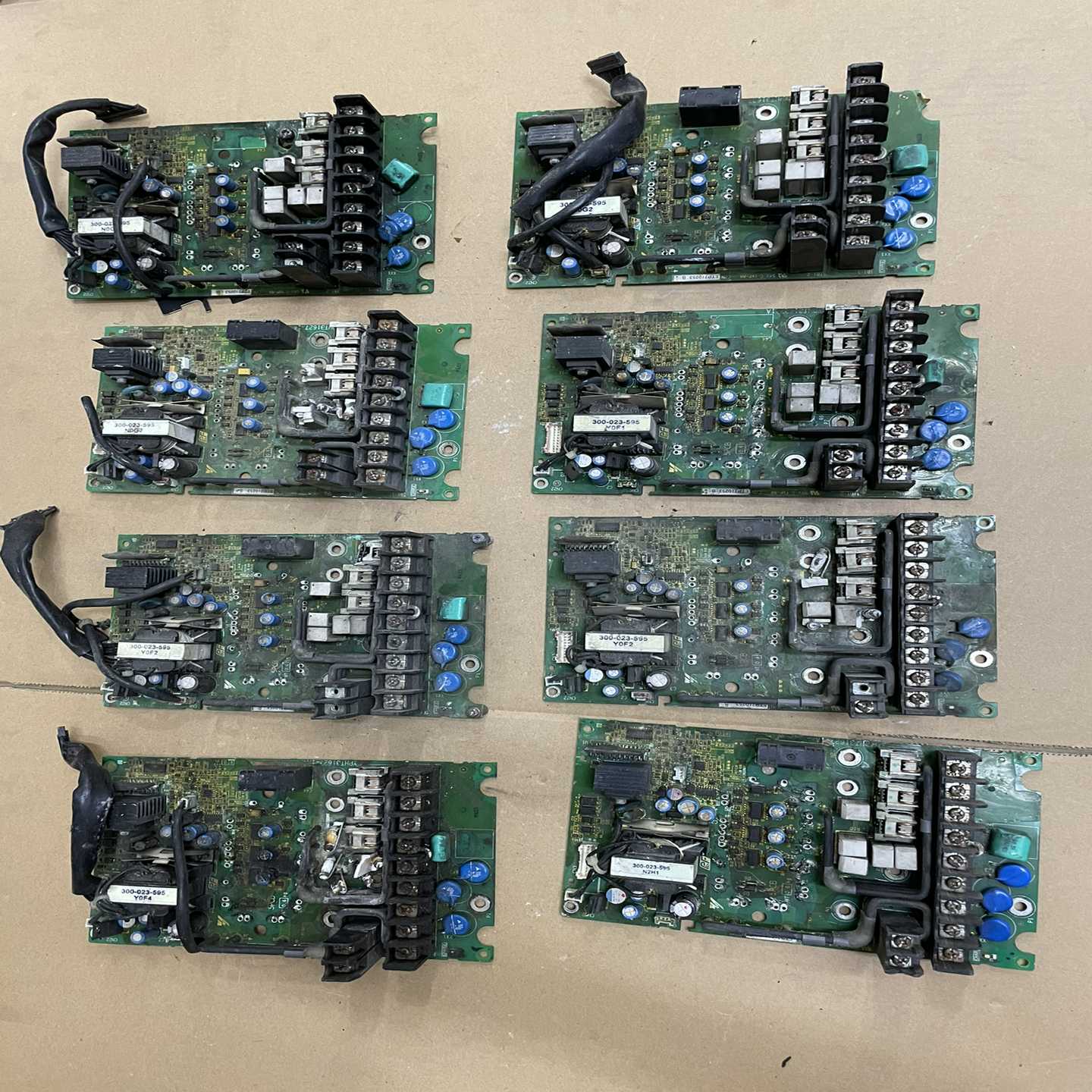 询价安川变频器驱动板YPHT31627-1A