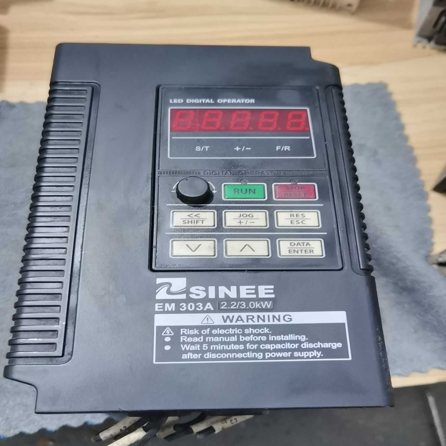 EM303A-2R2G/3R0P-3AB【博航商行】