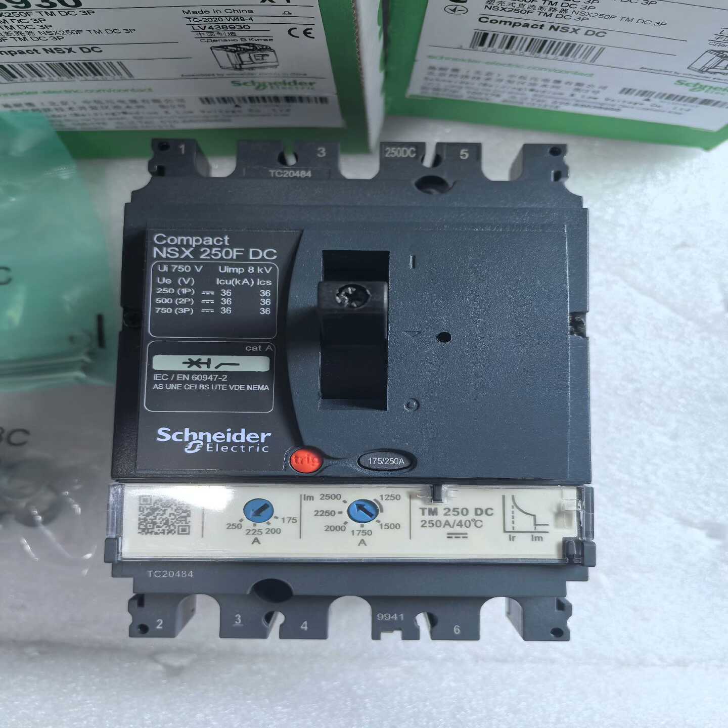 议价施耐德直流塑壳断路器NSX250FDCTM25现b货/维修